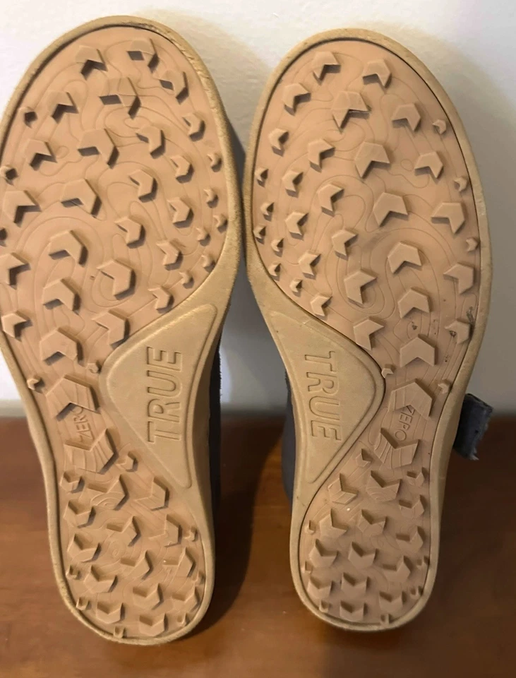 Zapatillas deportivas de golf True Linkswear Linksoul de gamuza sin cordones grises para hombre talla 11 Foto 2 de 3