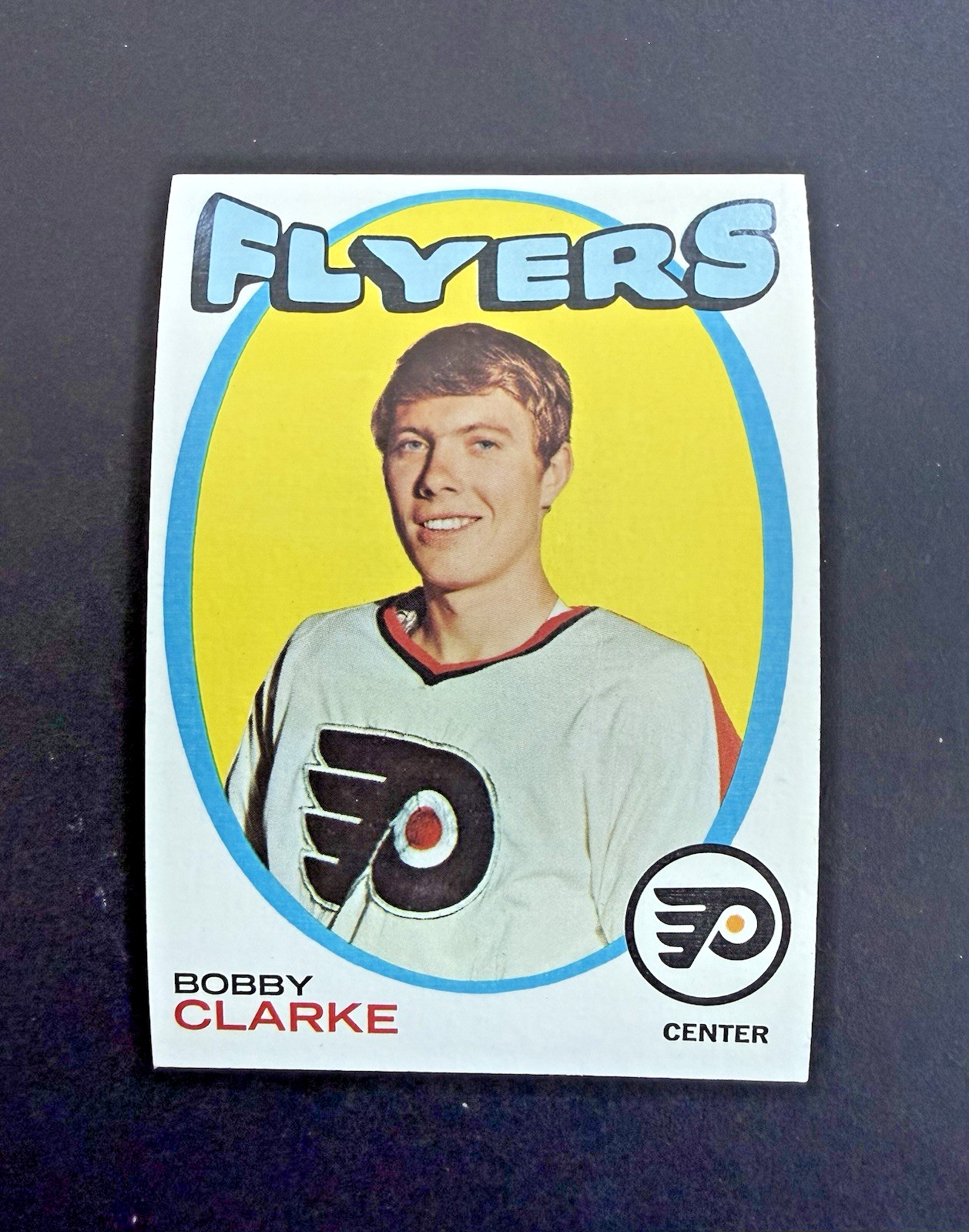 1971-72 TOPPS BOBBY CLARKE #114 / SHARP