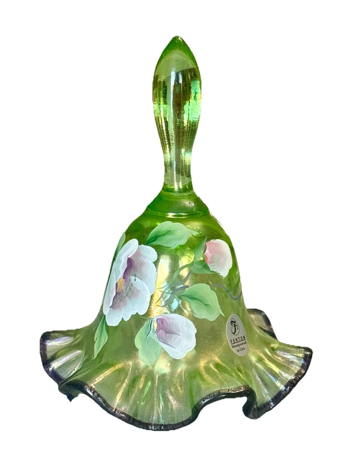 Campana de vidrio Fenton - Cresta de ébano elástica verde manzana - Floral pintada a mano Foto 2 de 4