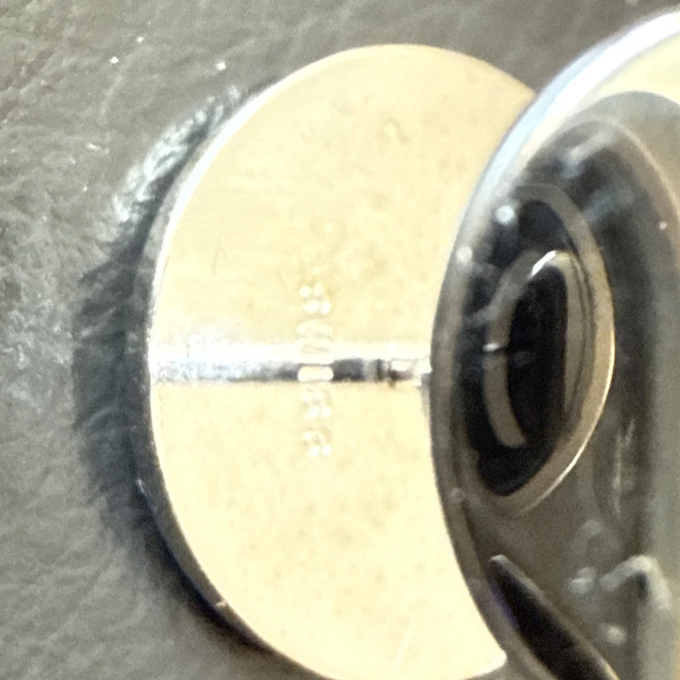 Abotoaduras PATEK PHILIPPE OURO BRANCO 18k e esmalte preto - Imagem 4 de 4