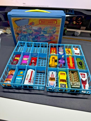 Lot of 17 Vintage 1970's Matchbox Cars with Vintage Matchbox Case