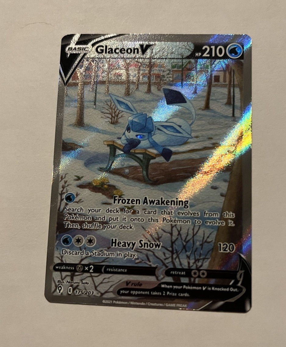 Pokemon TCG Glaceon V 175/203 SWSH07 Evolving Skies Full Art Ultra Rare Holo