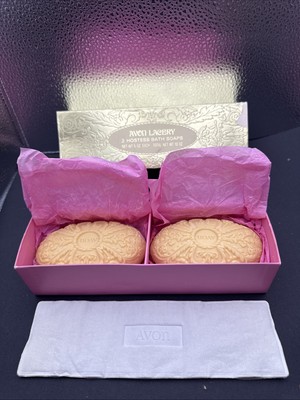 Avon Lacey 2 Hostess Bath Soaps 5oz Each Vintage