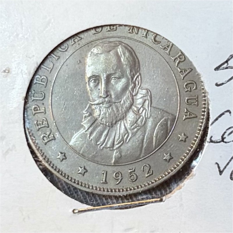 1952 Nicaragua 50 Centavos Coin KM#19 Star Points Away