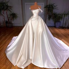 Elegant One-shoulder Satin Mermaid Wedding Gown Pearl Princess Bride Dress