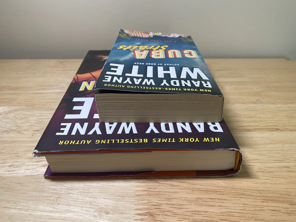 Lot 2 Randy Wayne White Doc Ford Cuba Straits Caribbean Rim Mixed Lot Foto 4 de 4