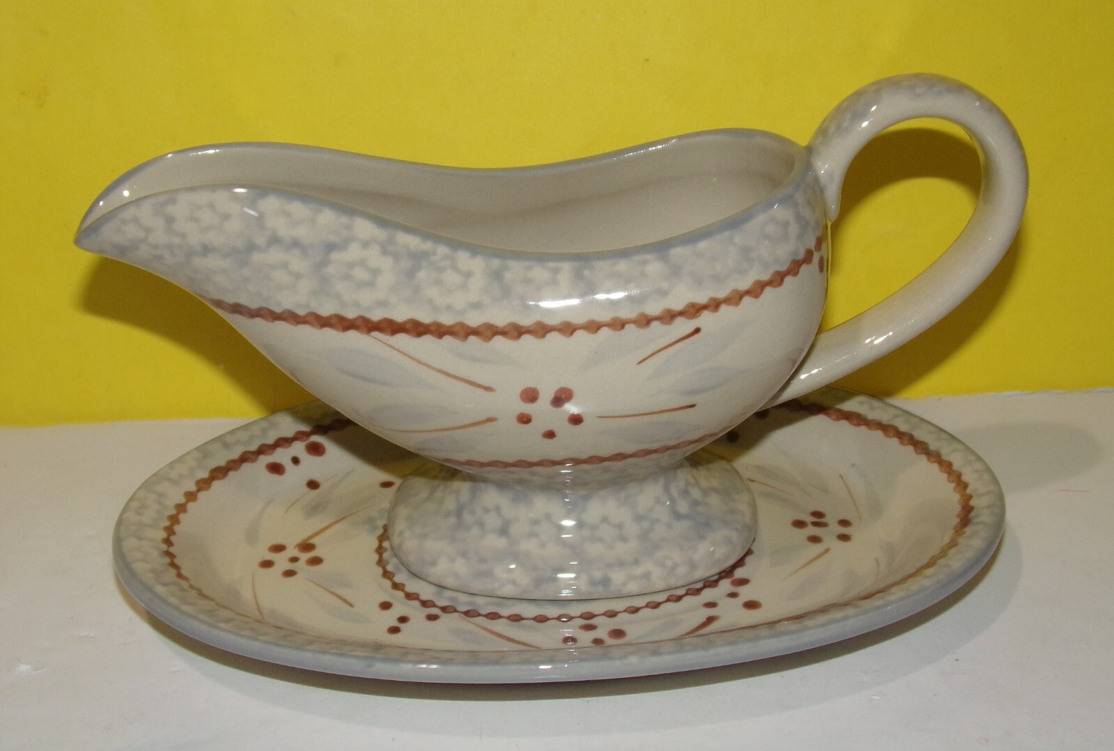 TEMPTATIONS Gravy Boat & Under Plate Old Word Gray By Tara Presentable