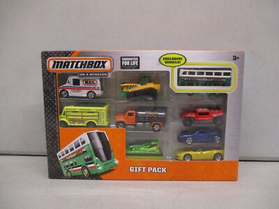 2014 Matchbox Gift Pack with Hovercraft and Bus