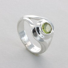 Round Green PERIDOT Ring - Multiple Sizes - 925 STERLING SILVER 6e