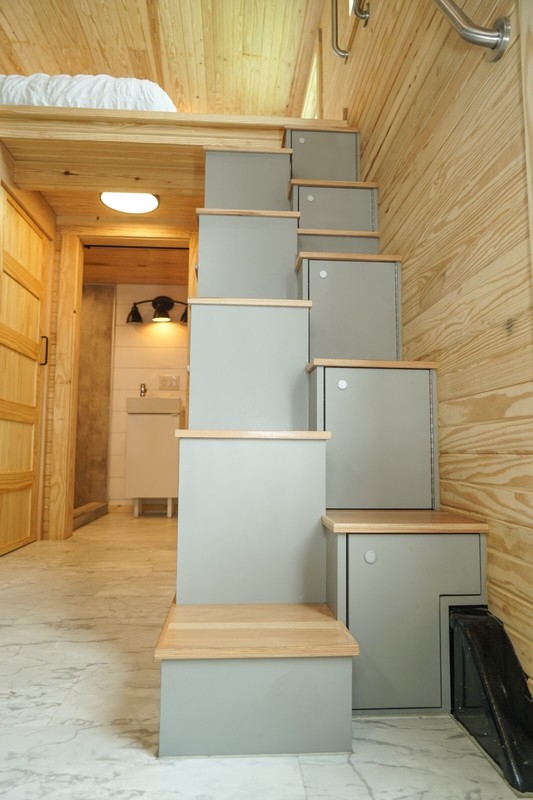 BRAND NEW Custom Built Tiny Home w/ 100% OFF-GRID & ON-GRID Living Capability - thumbnail 7