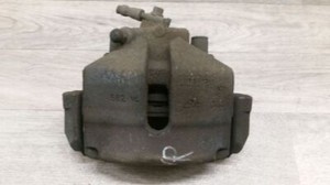 VW GOLF VI (5K1) 1.4 TSI Bremssattel rechts vorn mit Halter 1K0615124E