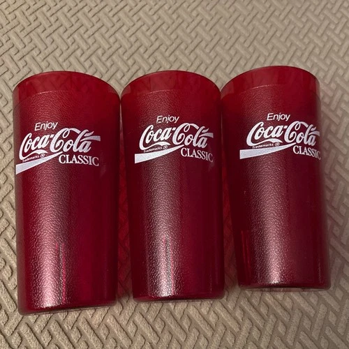 Vintage 2000 Coca Cola Classic Plastic Textured Resturant Tumblers Set Of 3