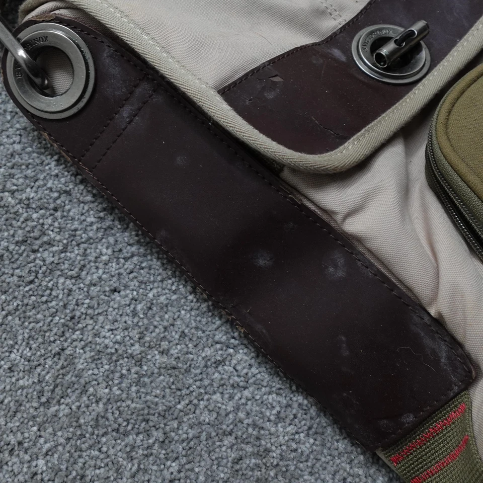 Bolso Bandolera Victorinox Swiss Army Lona Mensajero Caqui Oliva Solapa de Hombro Foto 4 de 4