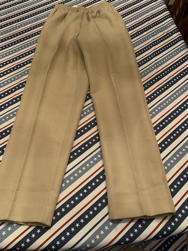 WOMEN’S ALFRED DUNNER CLASSICS TAN PANTS SIZE 6 PETITE 6P NEW WITH TAGS NWT