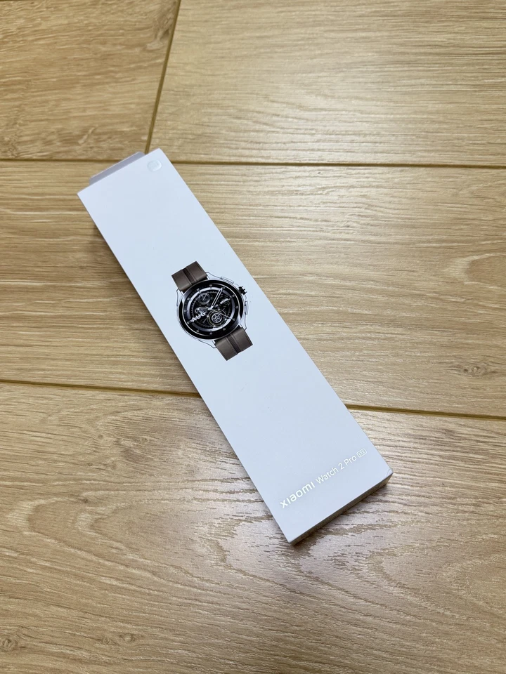 Xiaomi Watch 2 Pro - LTE (eSim) - Silver - Leather Strap - Lightly Used - Image 2 of 4