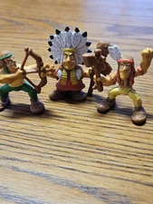 Vintage WILD WEST INDIAN FORT EAGLE Figures Lot Of 3 Super Rare To Find