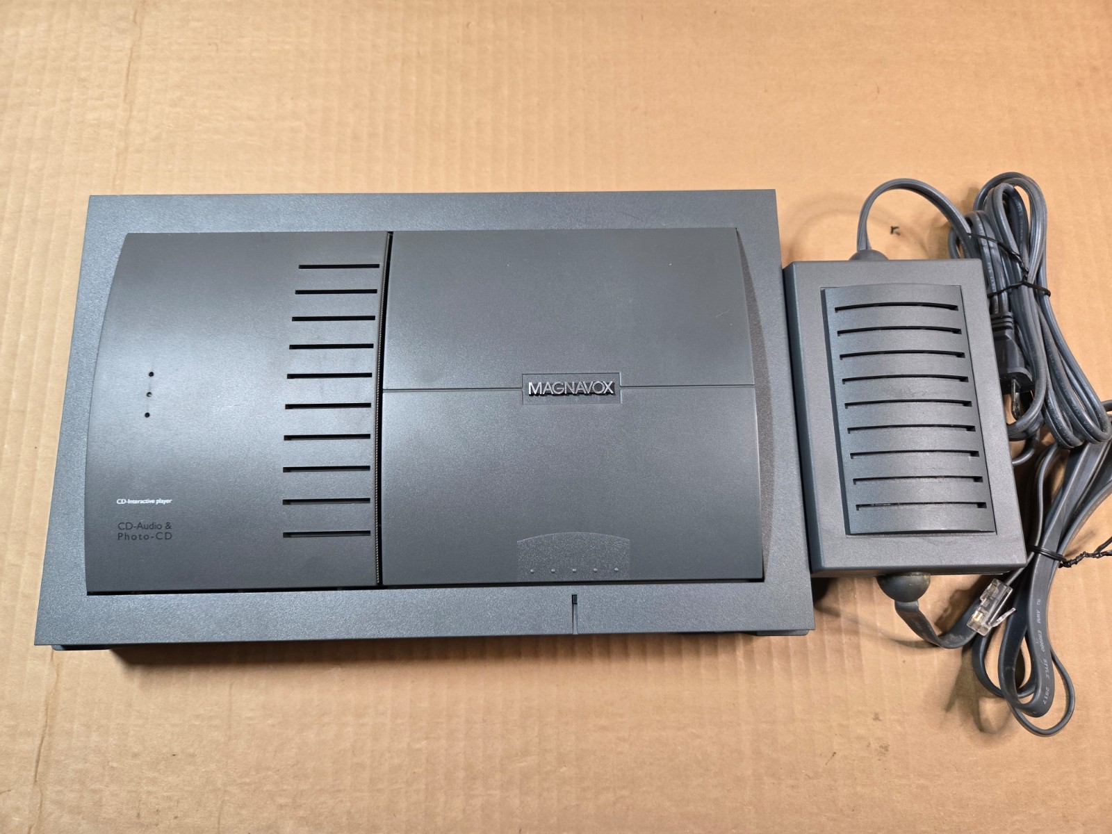 Magnavox CDi 450 Console CD Audio & Photo CD - W/Power Cord 