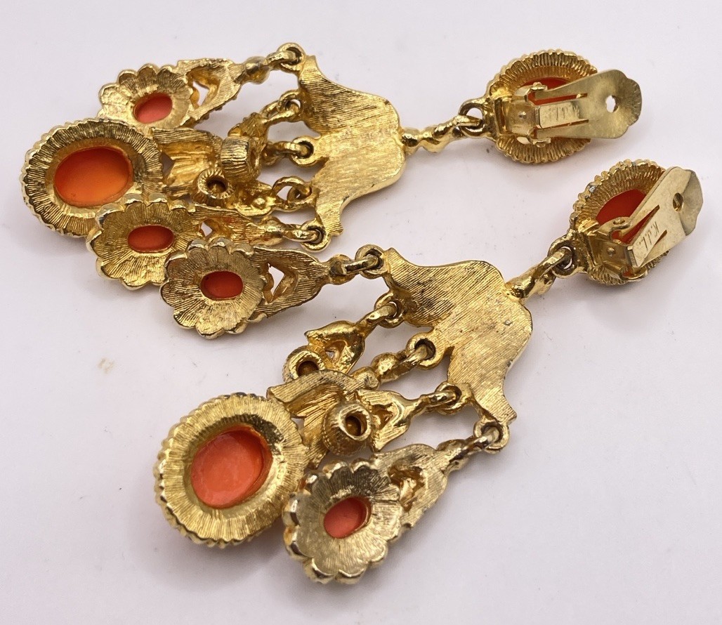 Vtg  KJL Kenneth Jay Lane Faux Coral Drop Dangle … - image 8