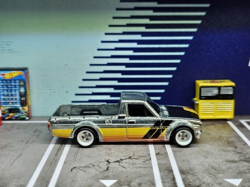 🔥 Custom 2024 Hot Wheels Zamac 75 1975 Datsun Sunny Real Riders Pickup Truck - Picture 2 of 7