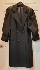 Womens Coat Size 9 Small Black 2 Pockets Satin Type Lining Elegance Couture