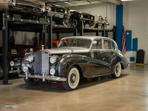 1955 Rolls-Royce Silver Dawn Lightweight H.J. Mulliner Coachbuilt 4 Door Sedan