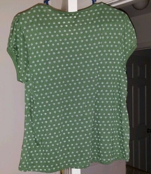 No Boundaries Juniors Womens Shirt Top Size XXL 19 2XL 2X Large Green Apples - Image 3 of 3