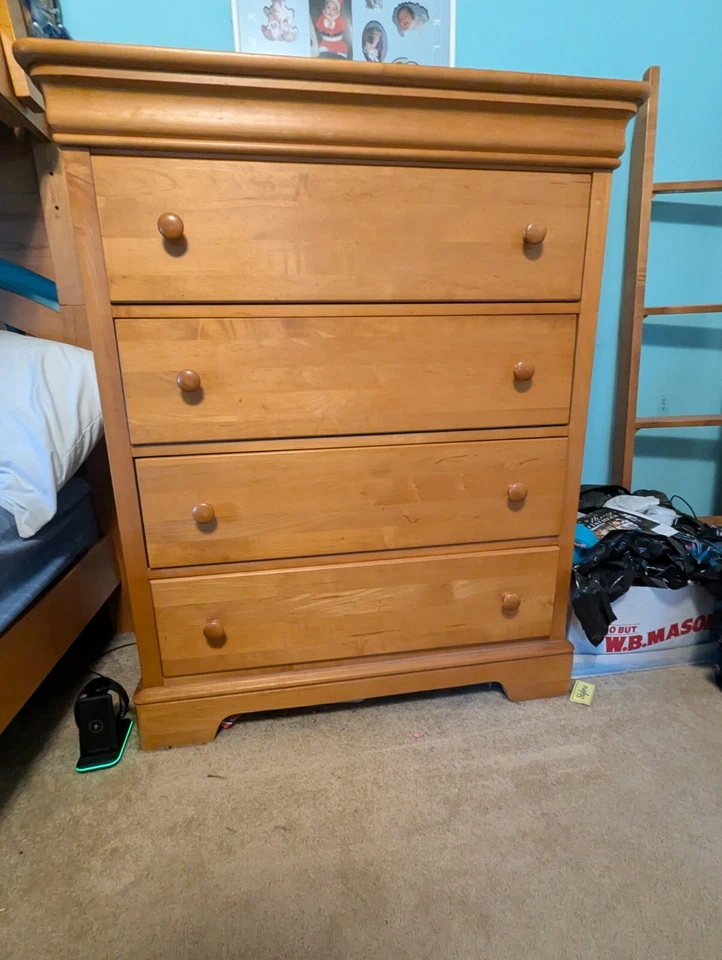 2 Twin Beds And Dressers Set - Image 3 of 3