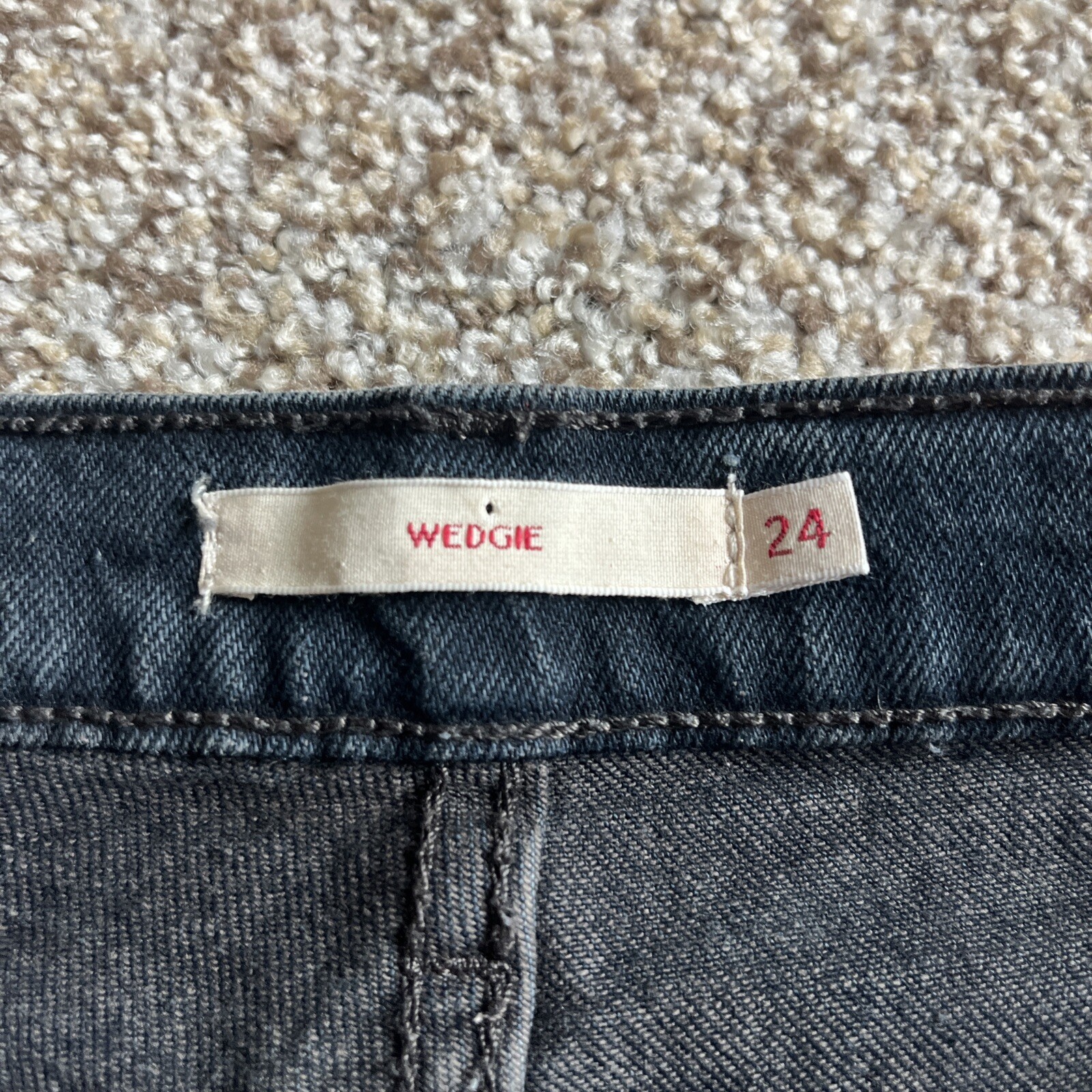 Levi's Premium Wedgie Fit Jeans Washed Black Size 24 (25 X 28) - View 4