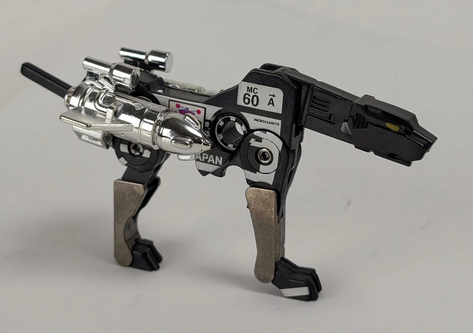 Takara Transformers Collection #18 Ravage Cassette 💯 Complete Action Figure  - Image 2 of 3