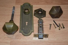 Yale Antique Vintage Hardware Doorknob And Backplate Set Brass Ornate