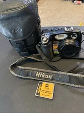 Nikon COOLPIX 5400 5.1MP Digital Camera, Case, Strap, Lens Cover Battery Charger