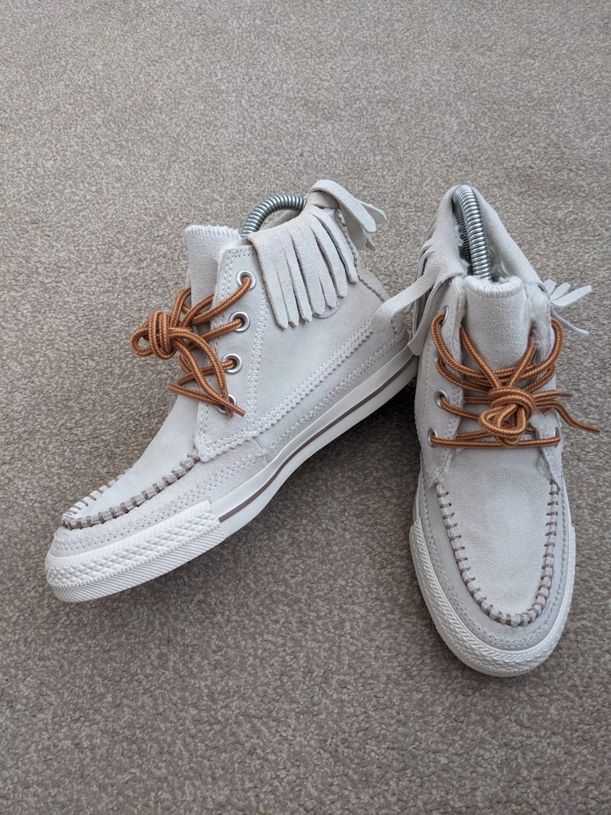 Scarpe da ginnastica donna Converse Chuck Taylor All Star scamosciate con frange foderate in pelliccia taglia 4