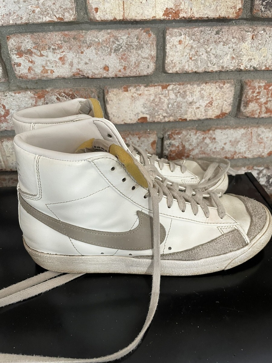 Light Bone Blazer Mid 77 White Sail Size Nike Blazer Mid 77
