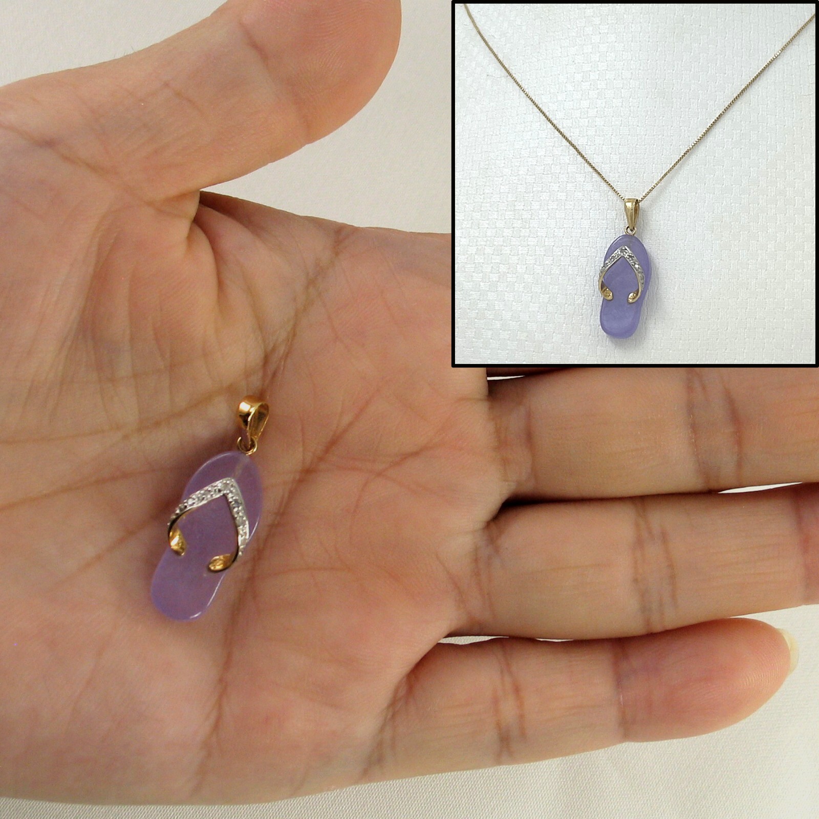 SAOLA Collana pendente infradito ciabatta lavanda giada oro giallo massiccio 14 kt diamanti