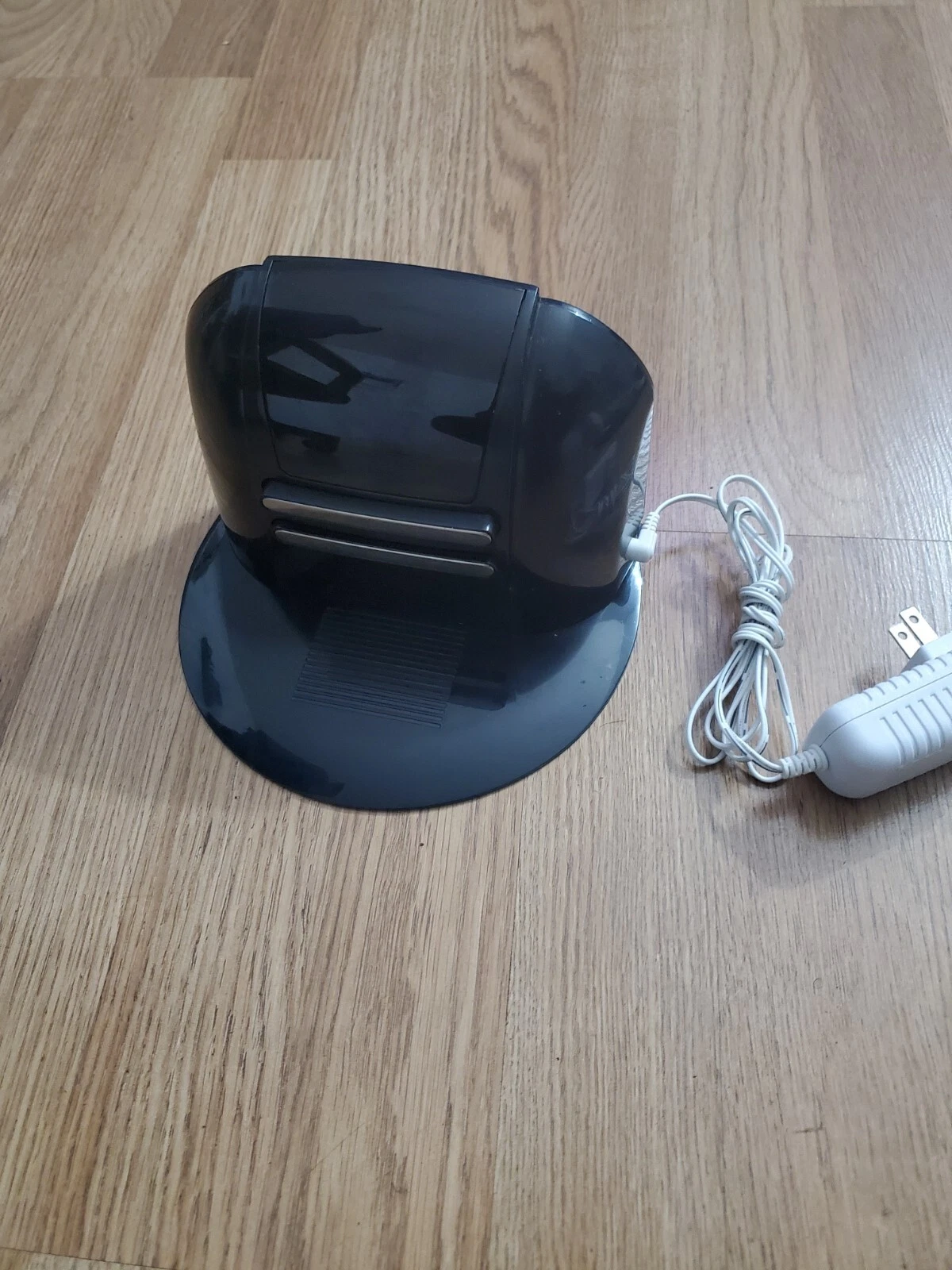 Bobsweep bObi Pet 2.0 Robotic Vacuum Cleaner Silver Charger Hub Only