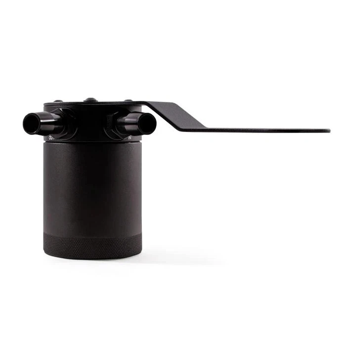 Kit de latas de captura de aceite con deflectores Mishimoto (lado PCV) para Chevrolet Camaro SS 2016-2024 Foto 3 de 4