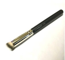 NUEVO MAC 270S Mini Cepillo Inclinado Redondeado Maquillaje Rostro Polvo Rubor TAMAÑO COMPLETO