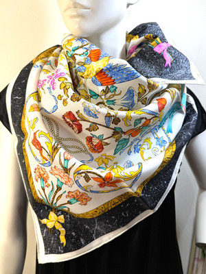 NEW! HERMES Carre 90 silk Scarf Pierres d'Orient et d'Occident Multi-color #2287