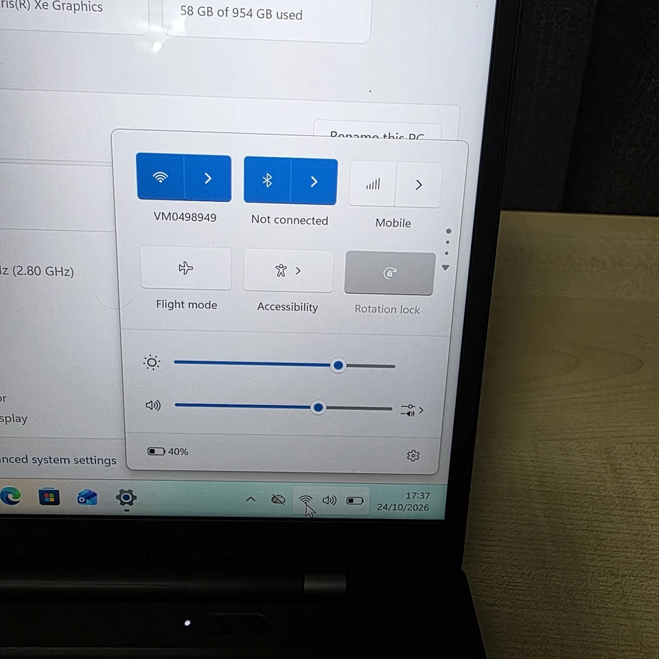 Lenovo ThinkPad X1 Carbon G9 · i7-1165G7 · 32GB · 1TB, photo 2 of 5