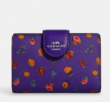 NWT COACH Women Medium Corner Zip Wallet In Leather Rose Floral Sport Purple ❤️