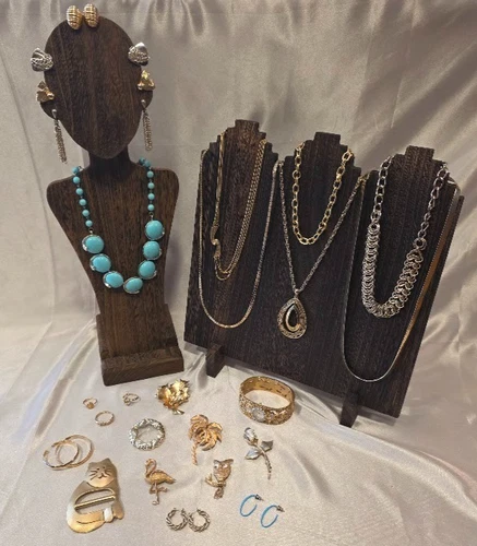 26pcs Vintage Costume Jewelry Direction One Avon Sarah Coventry Monet