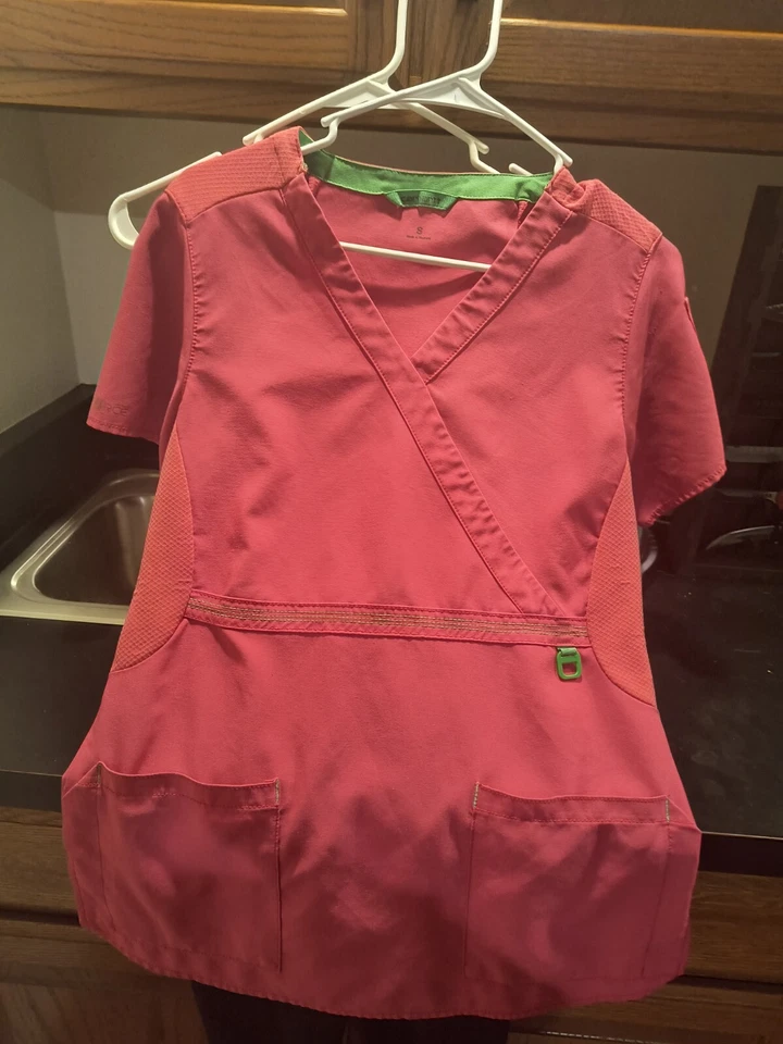 Carhartt Force Small  Pink Medical Scrub Top Short Sleeve V Neck Cross Flex - Image 3 of 4