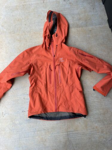 Arcteryx ALPHA SV S  Gortex Pro Jacket Orange Color  WOMEN'S $950 - 第 1/2 張圖片