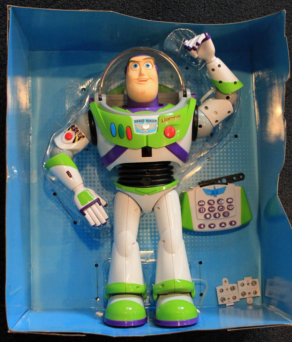 【24時間以内発送】TOY STORY BUZZ LIGHTYEAR Toy Story Giant R/C 16