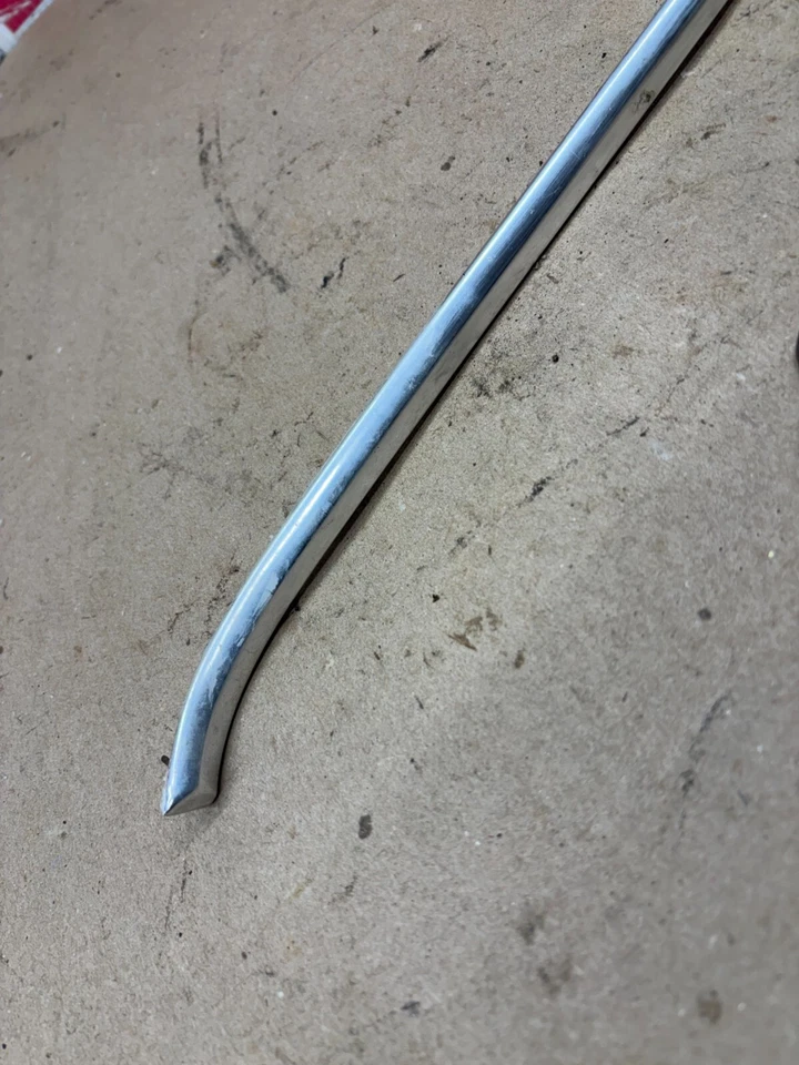 1961 66 1965 FORD TRUCK F100 F250 F350 M100 CUSTOM CAB DASH TRIM MOLDING PAIR OE - Image 2 of 4