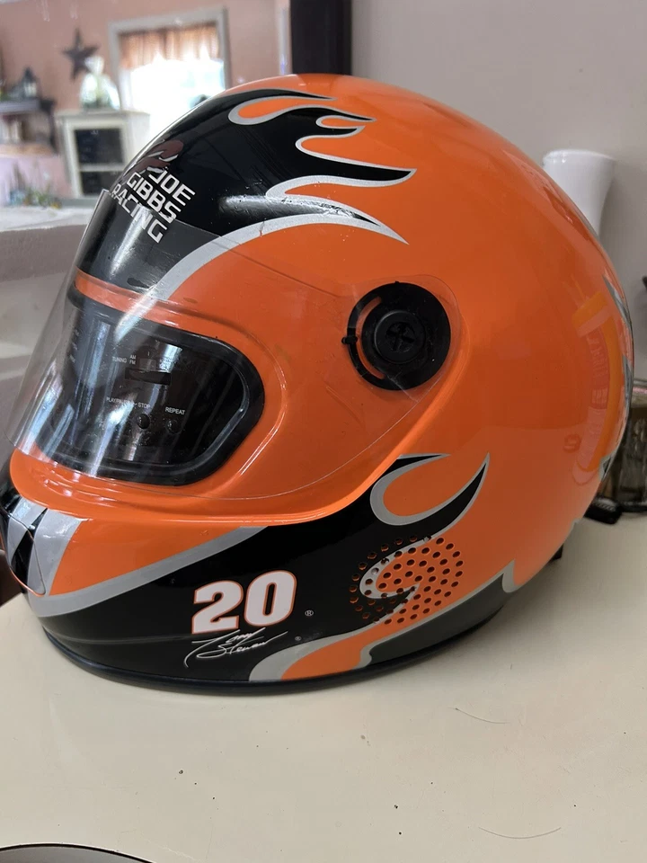 Casco Nascar Radio/Reproductor de CD 20 Tony Stewart Excalibur Electrónica Usado Control Remoto Foto 3 de 4