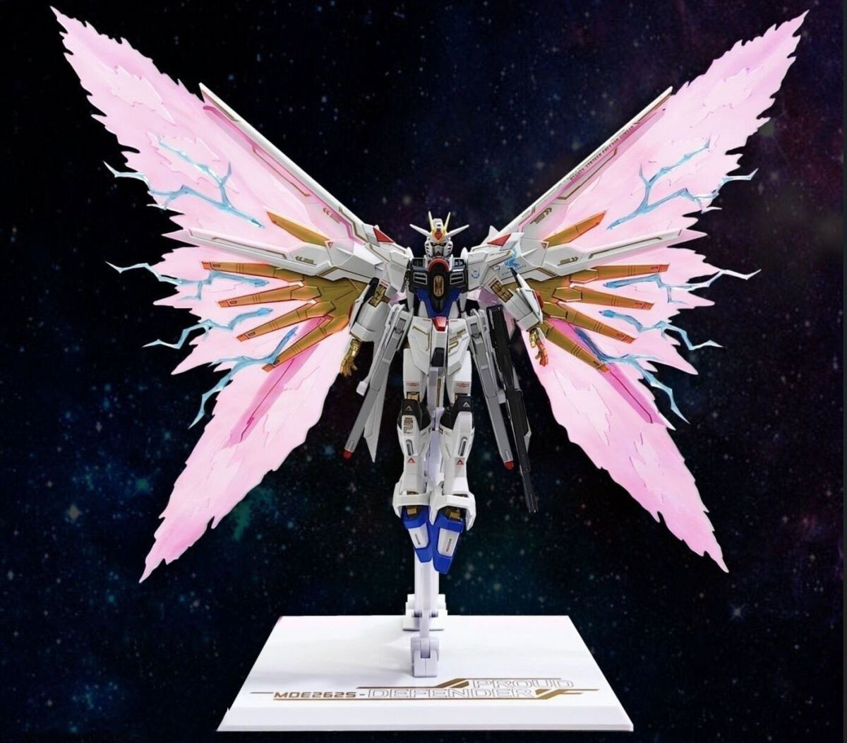 バンタン　グッズ　公式　mos lys sys wings HGCE 1/144 Mighty Strike Freedom Gundam Wing of Light Option