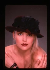 Sharon Stone Bare shouldered Glamour Modeling Pin up Original 35mm Transparency 