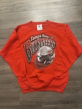Vintage Tampa Bay Buccaneers Logo Athletic Crewneck Size M Helmet