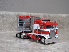 DCP 1/64 Red White Black Kenworth K-100 Wilson Livestock 60-2122 Farm Toy